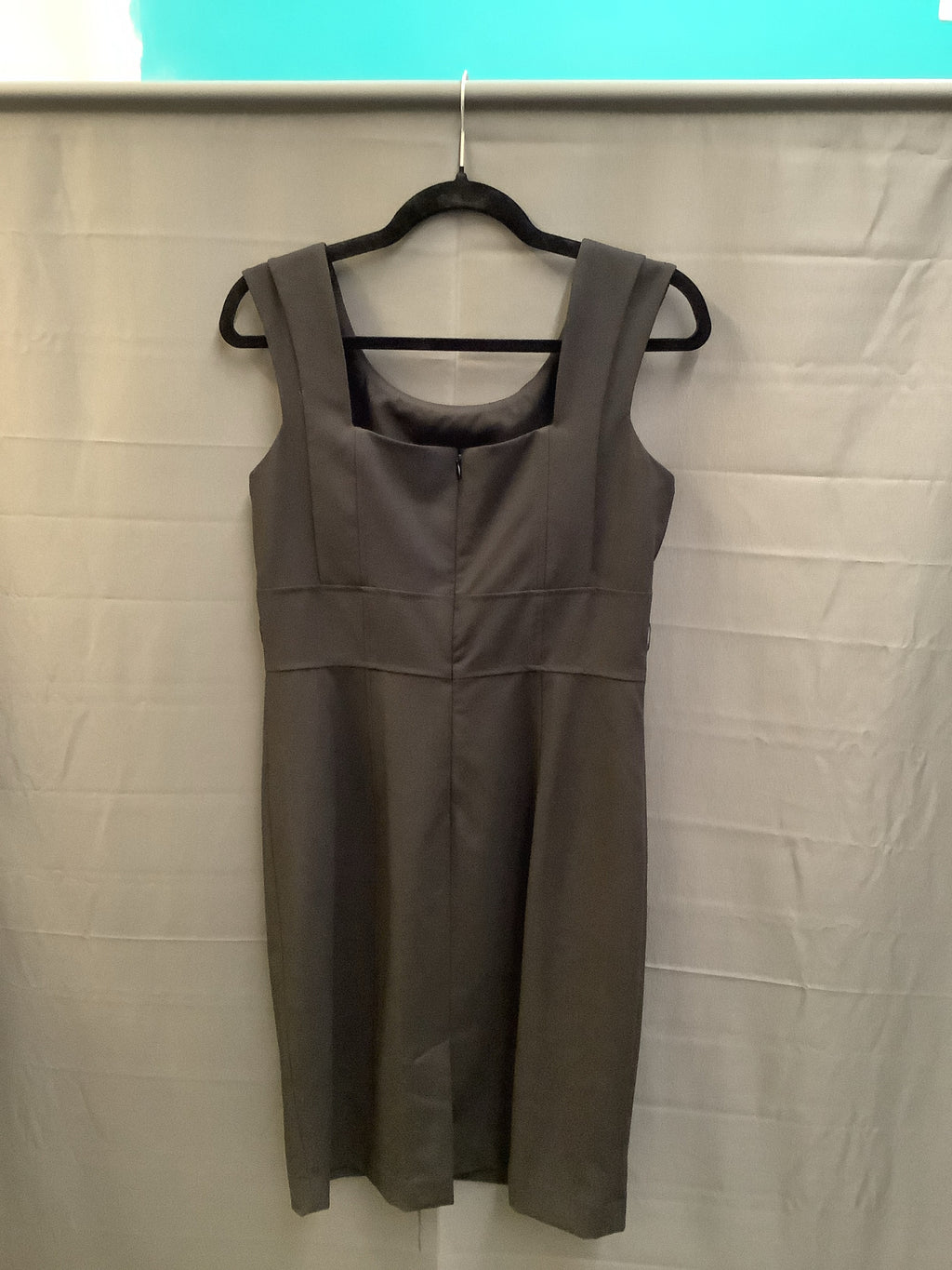 Calvin Klein Size 6 Dress