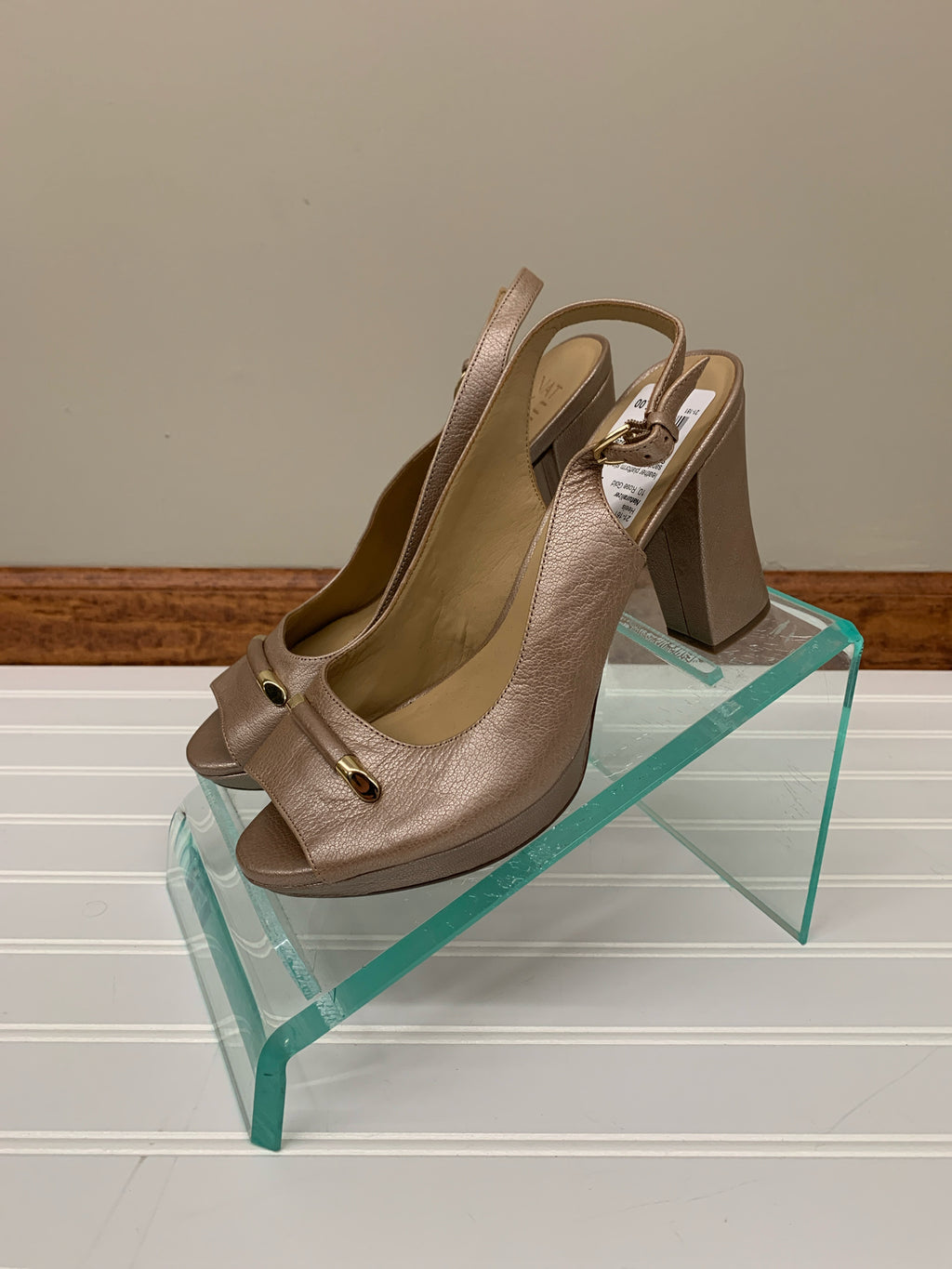 Naturalizer 10 Heels