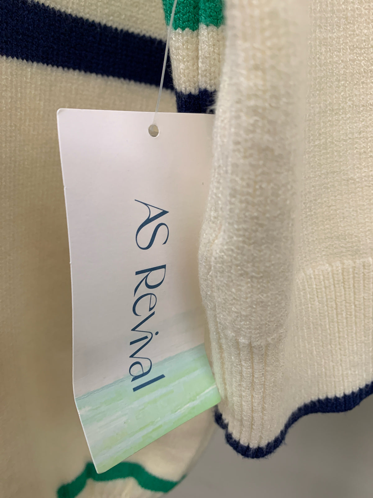AS Revival Size XS Sweater