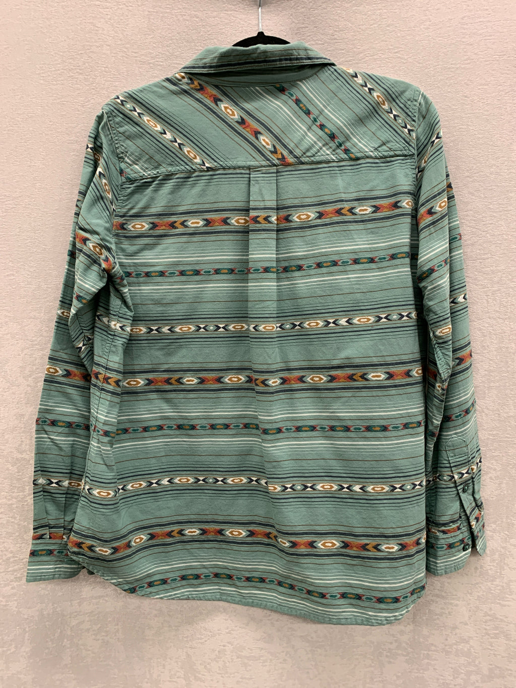 Ariat Size M Shirt