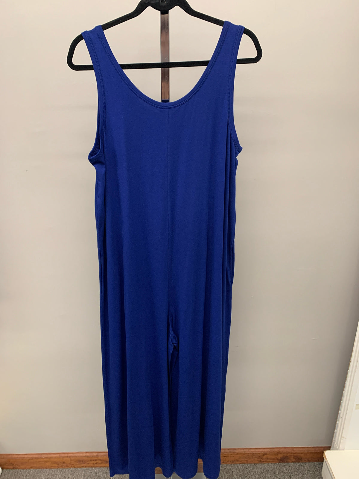 Size M J. jill Jumper