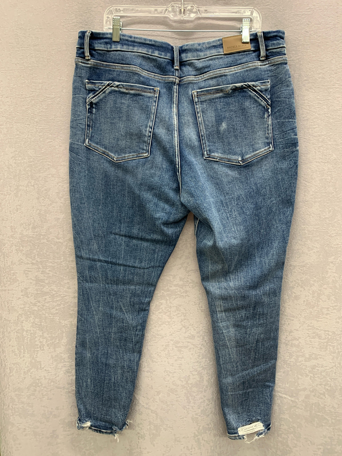 Buckle Black Size 34 x 27 Jeans