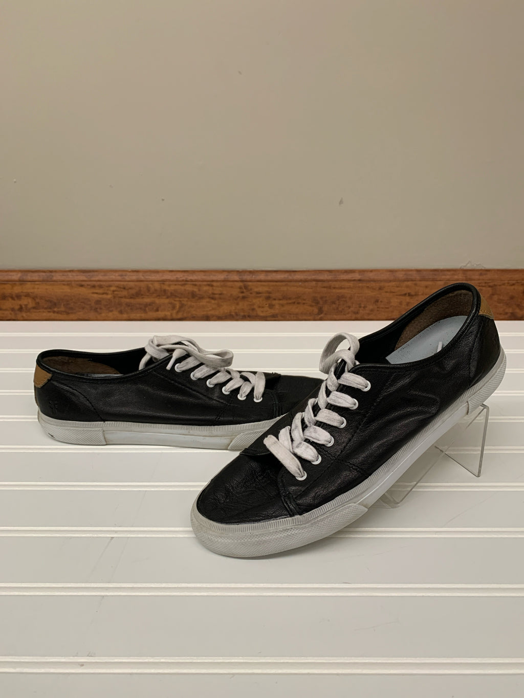 9.5 Frye Shoes