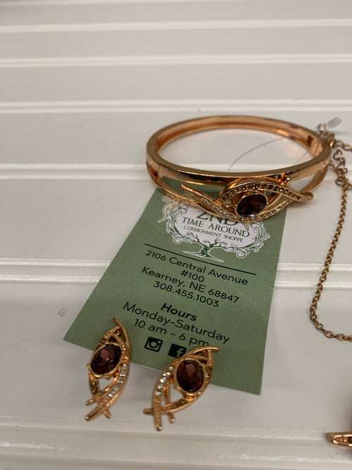 Avon NRT Jewelry Set