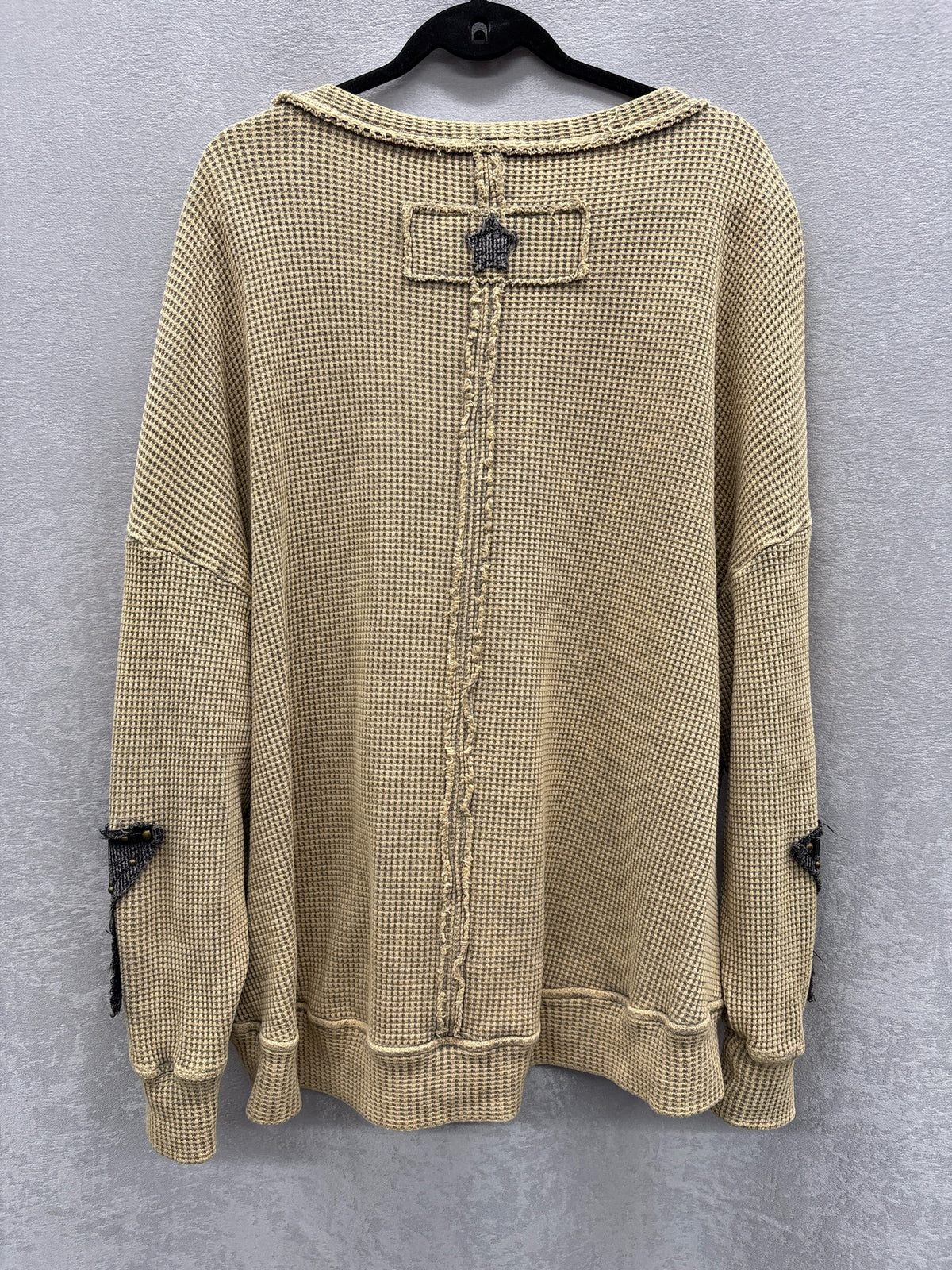 Oli & Hali Size M Sweater