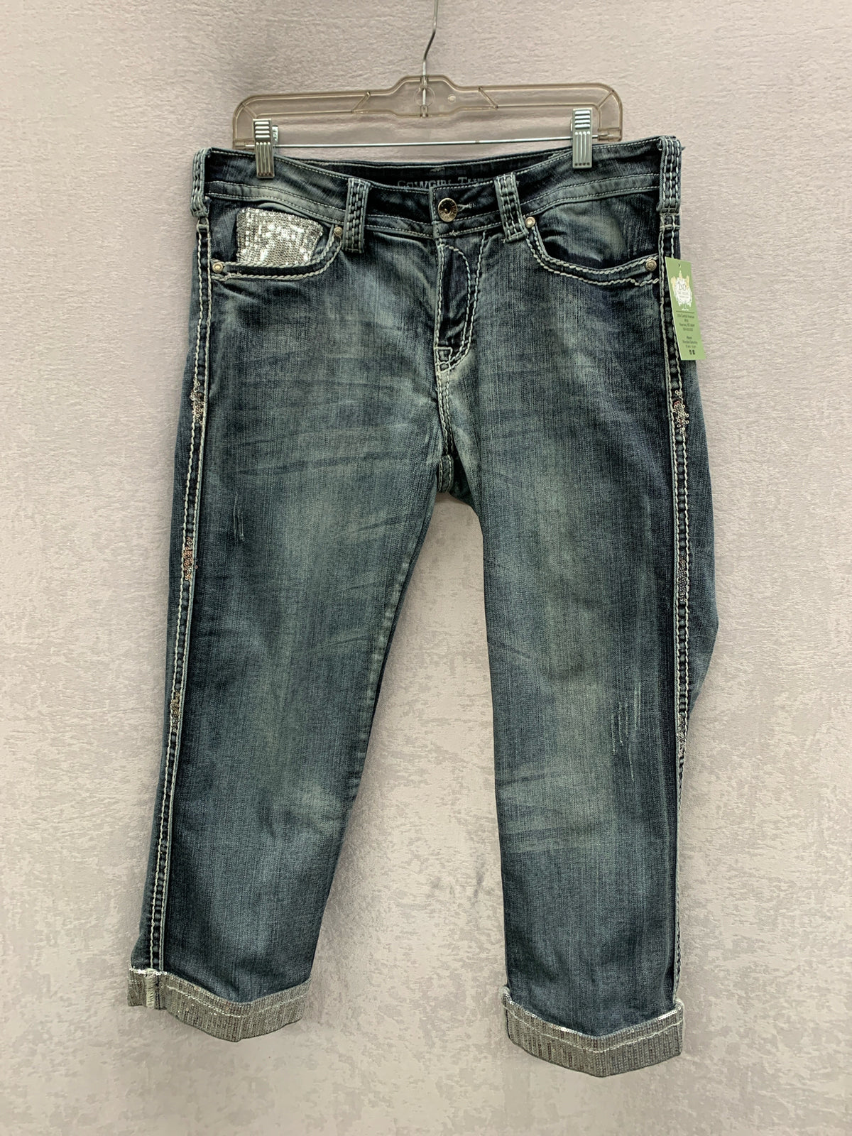 Cowgirl Tuff Co. Size 31 Jeans