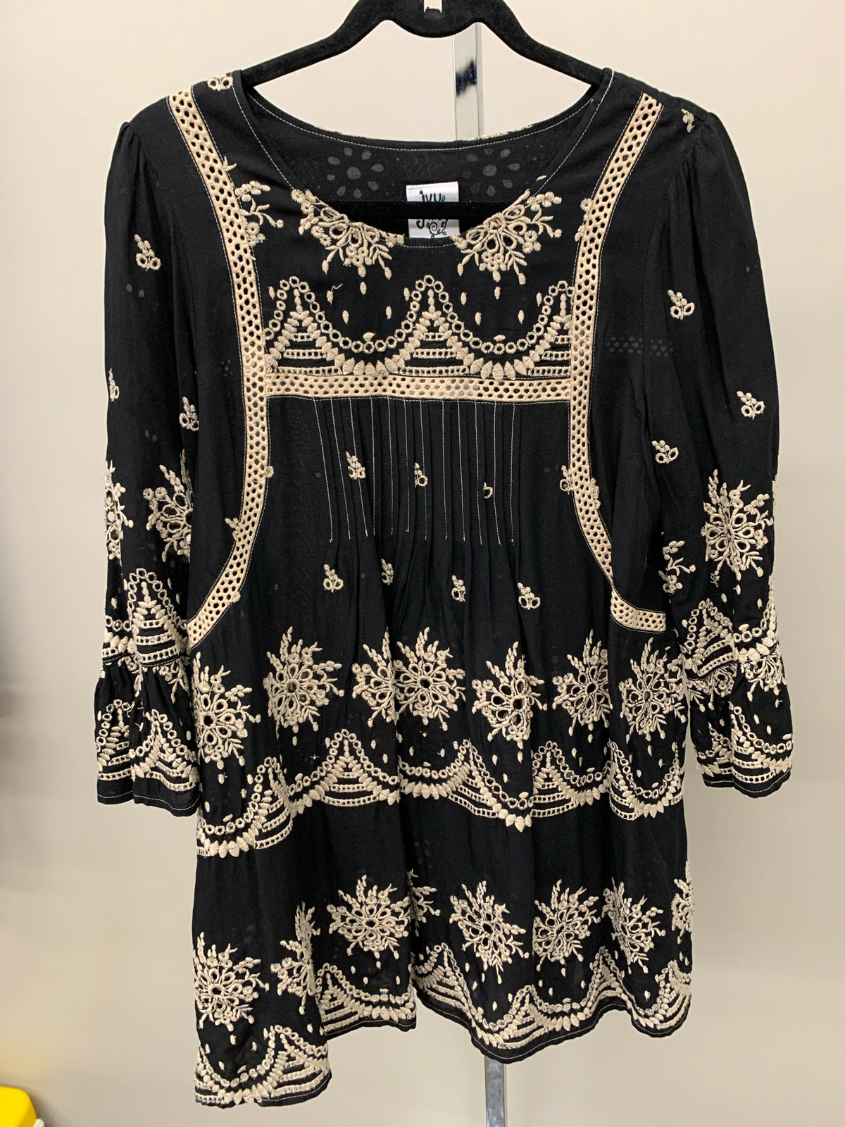 Ivy Jane Size S Tunic