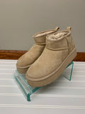 Beach 9 Boots