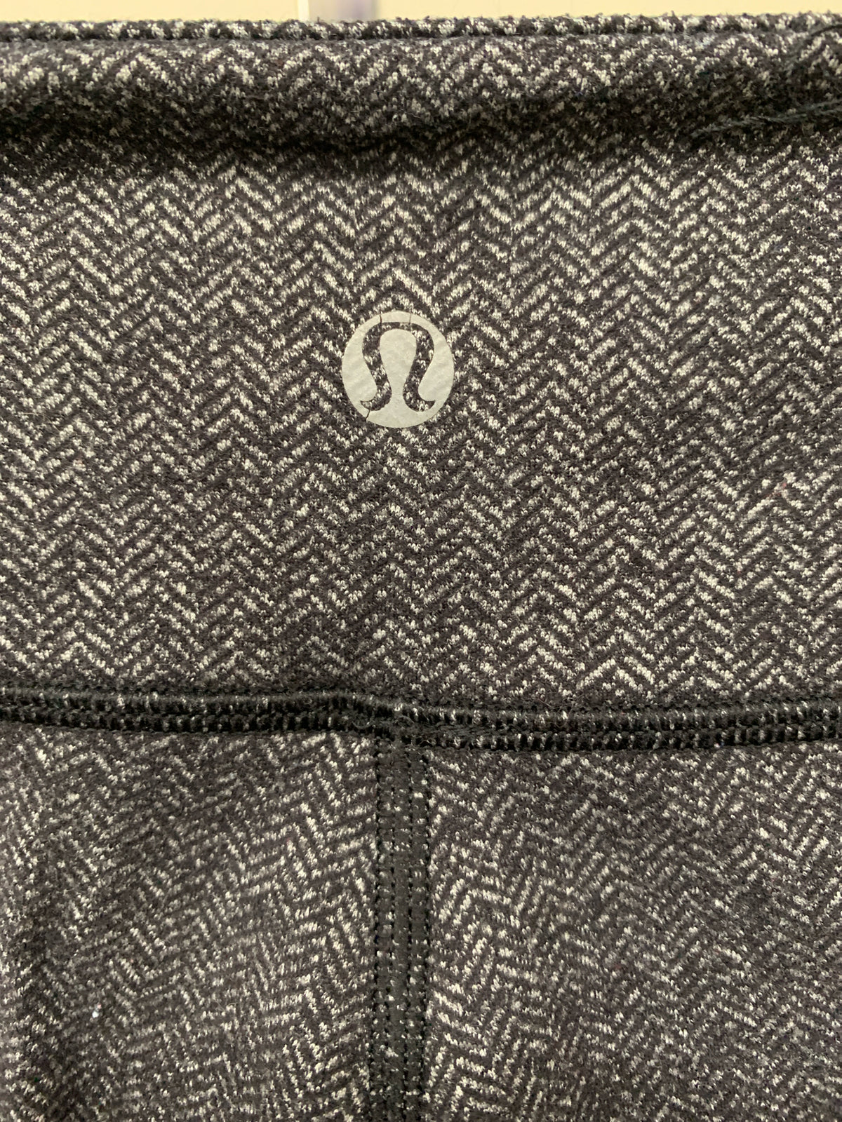 Lululemon Size 6 Athletic