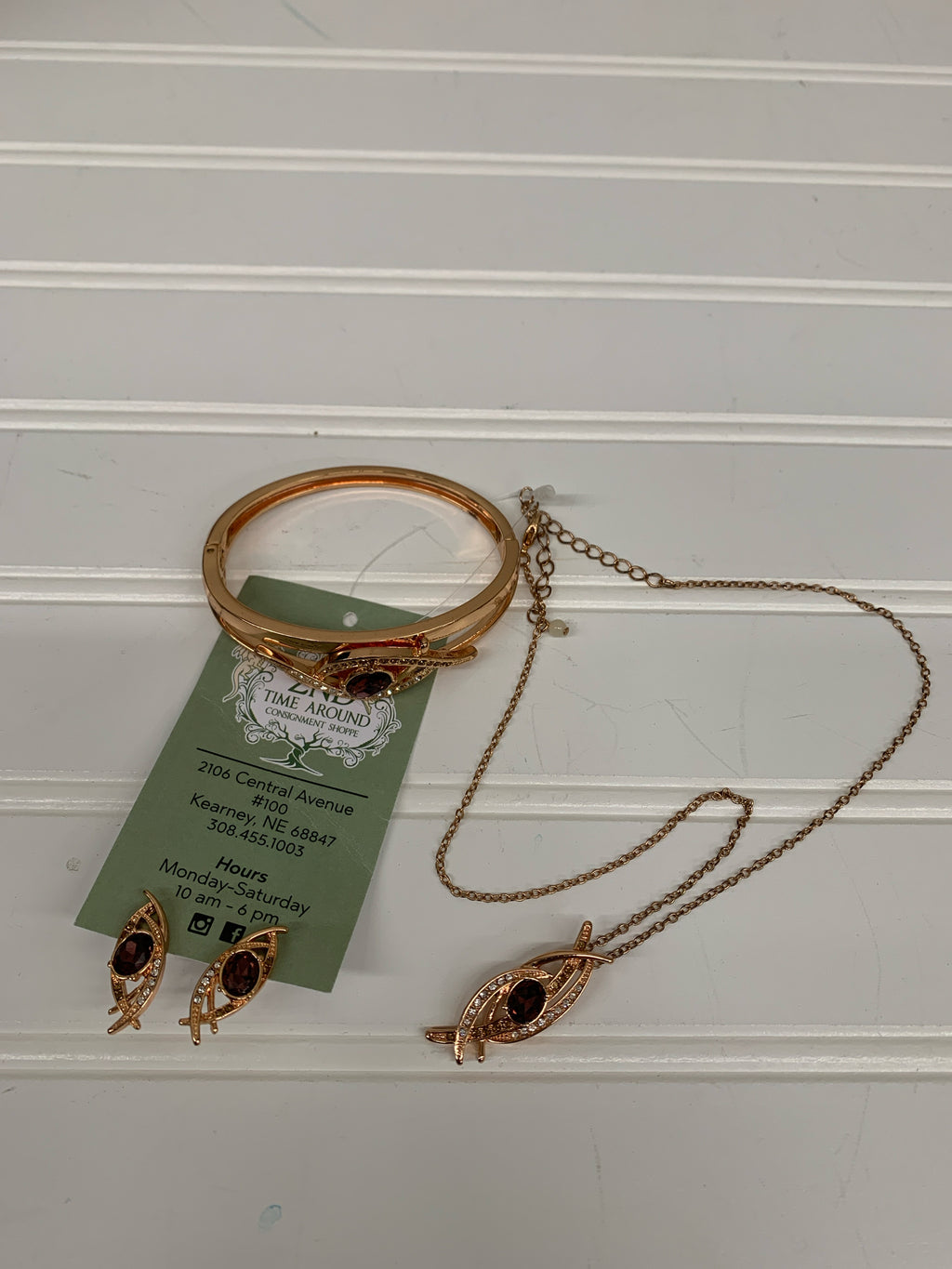 Avon NRT Jewelry Set