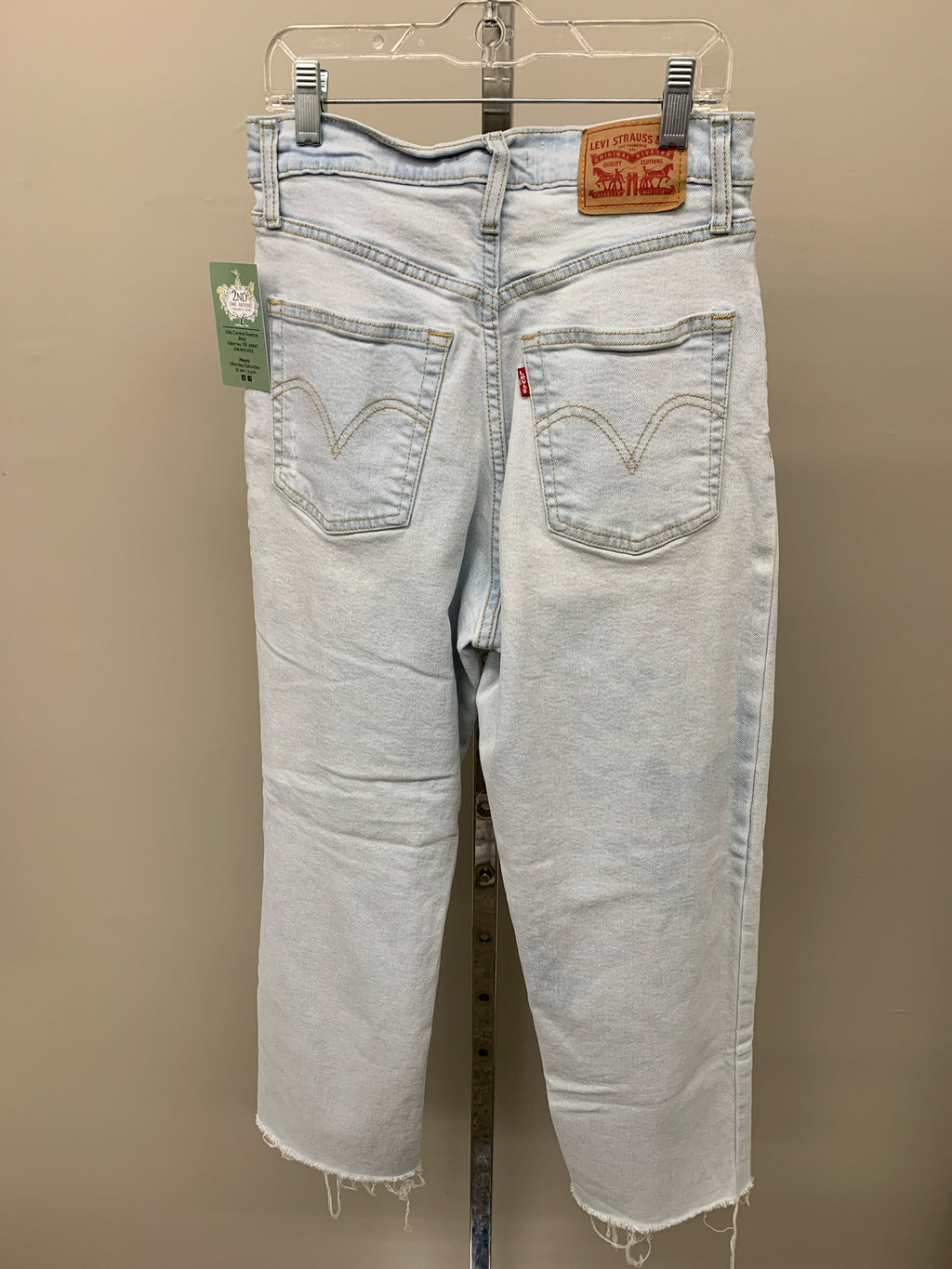 Size 28 Levi's Jeans