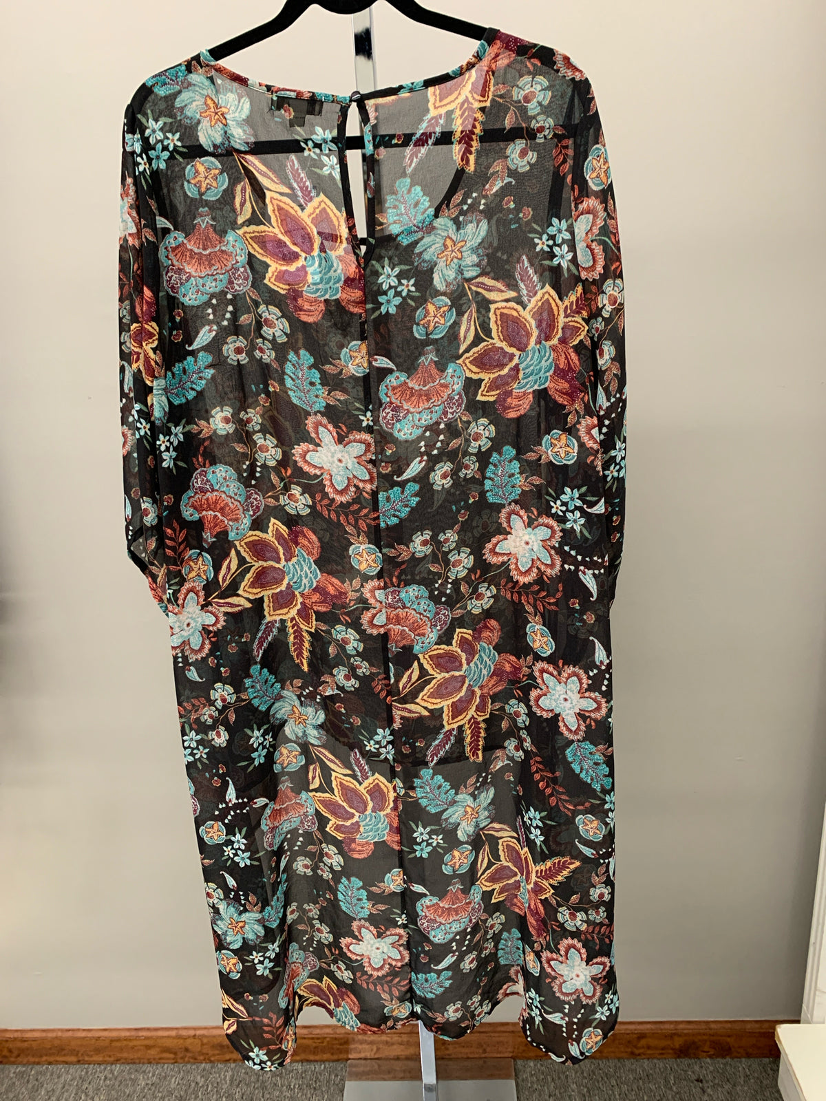 One World Size 1X Shirt