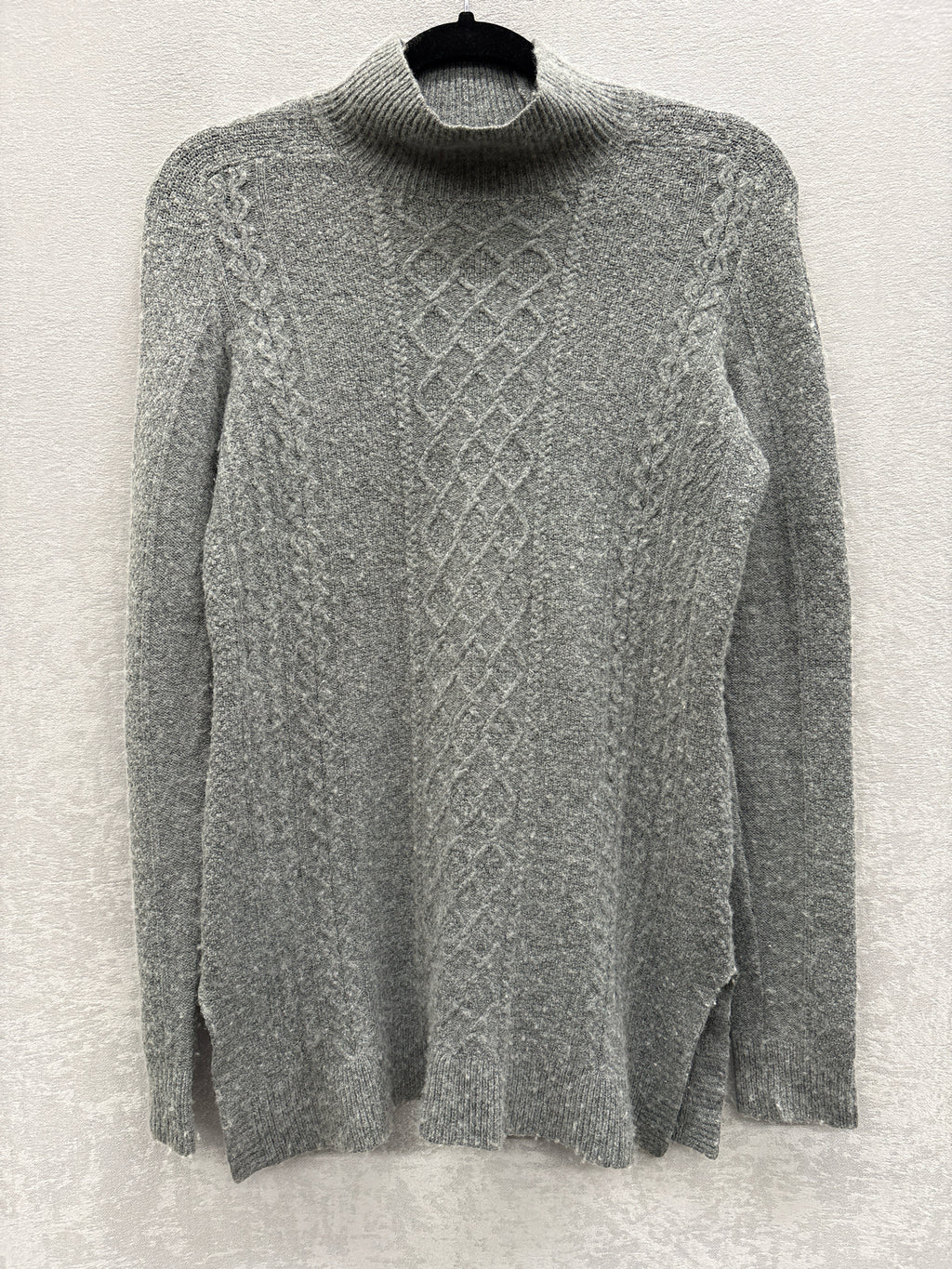 Adrienne Vittadini Size S Sweater