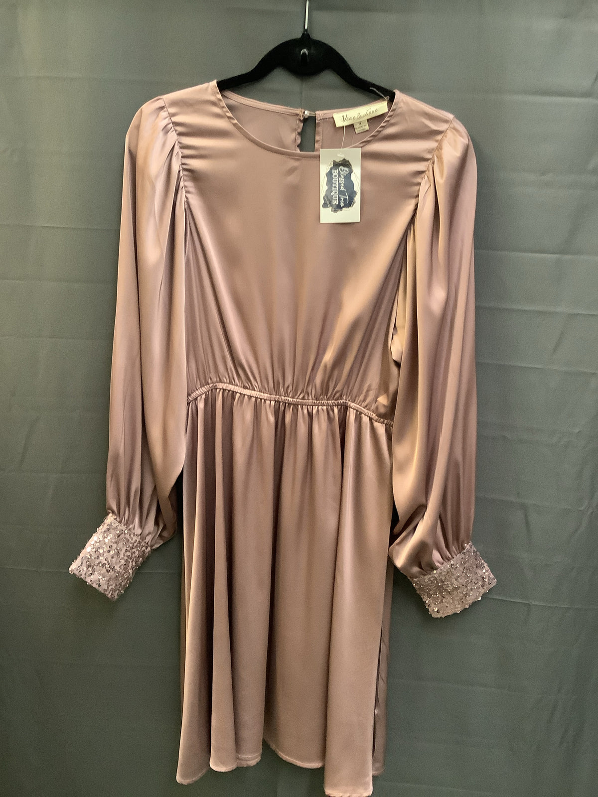 Vine and Love Size M Dress