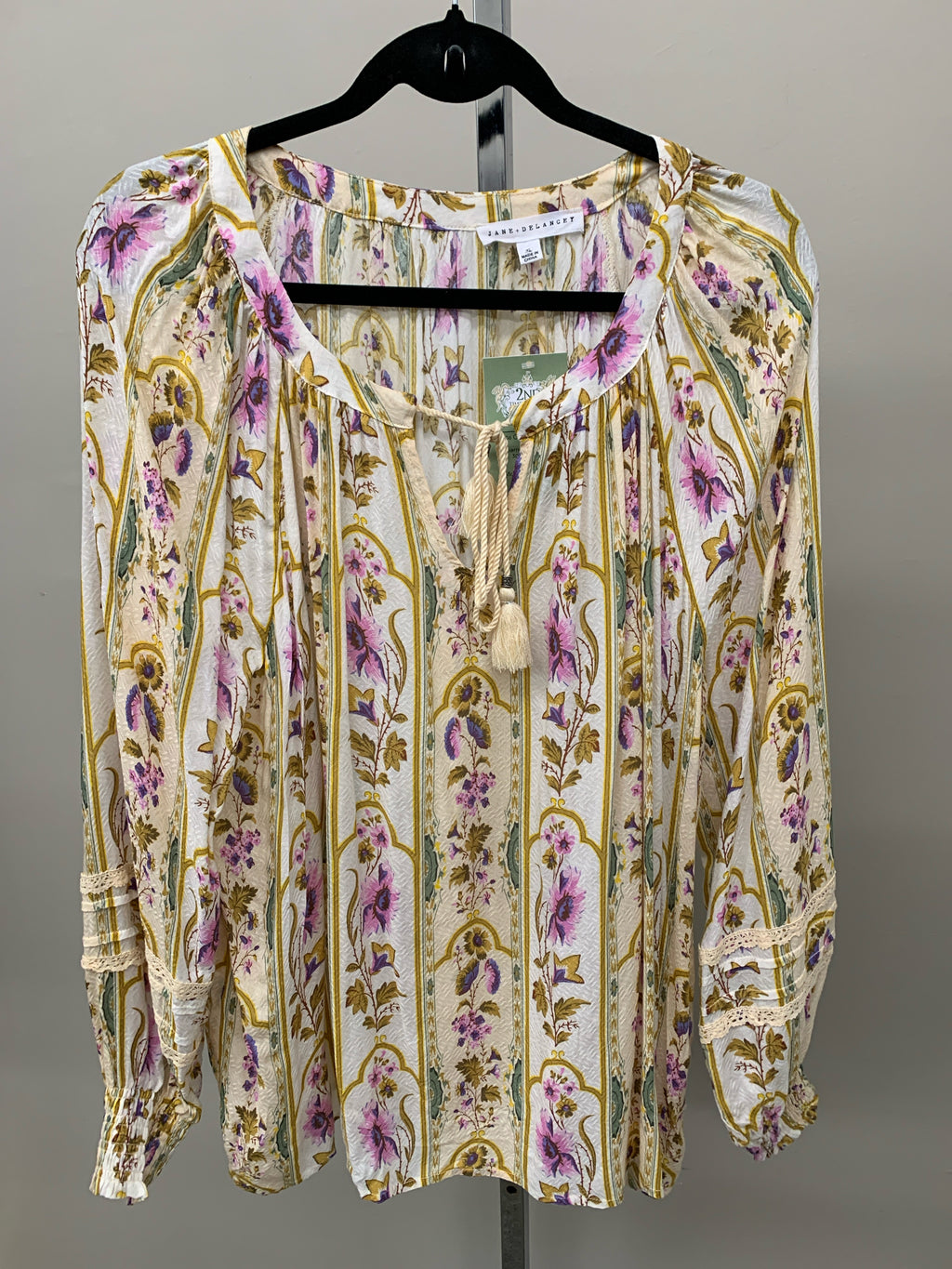 Jane + Delancey Size XL Blouse