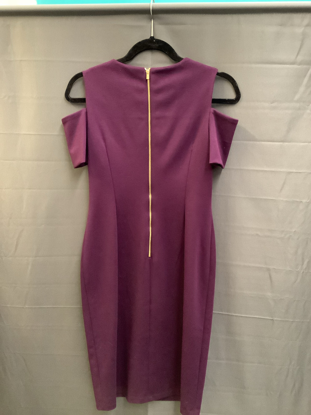 Calvin Klein Size 6 Dress