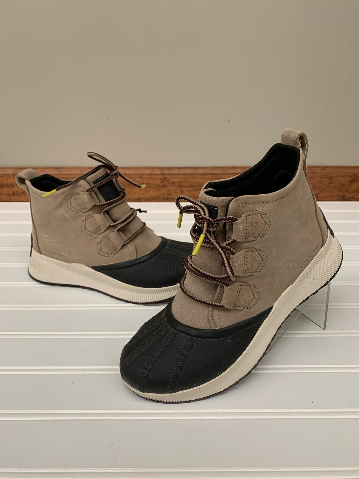 Sorel 7.5 Boots