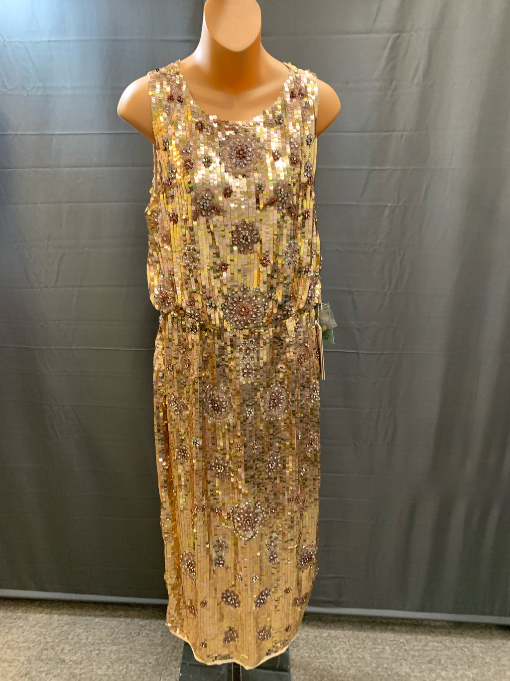 Mac Duggal Size 8 Dress