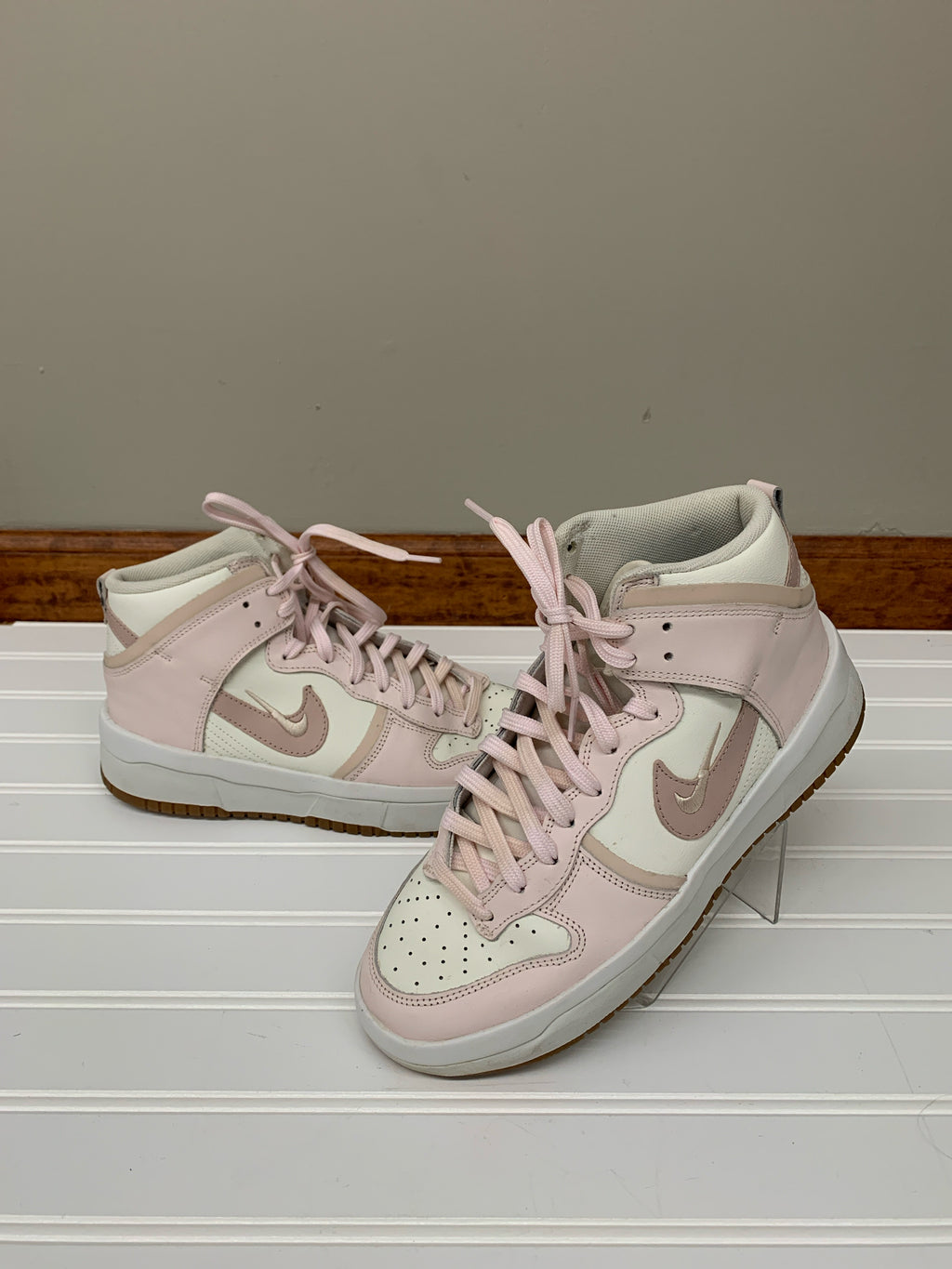 Nike 8.5 Sneakers
