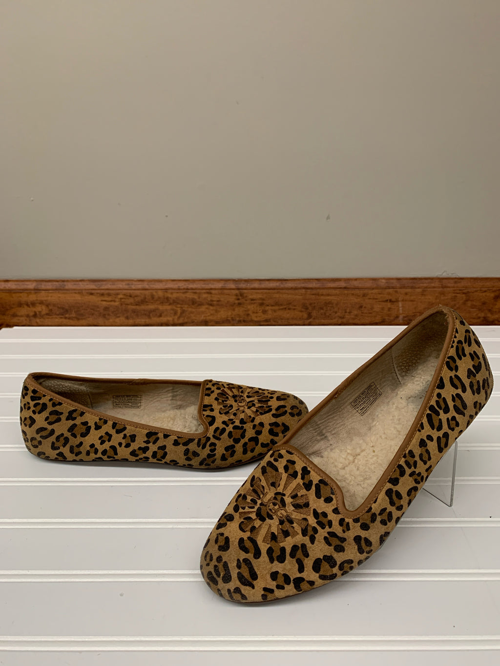 UGG 10 Flats