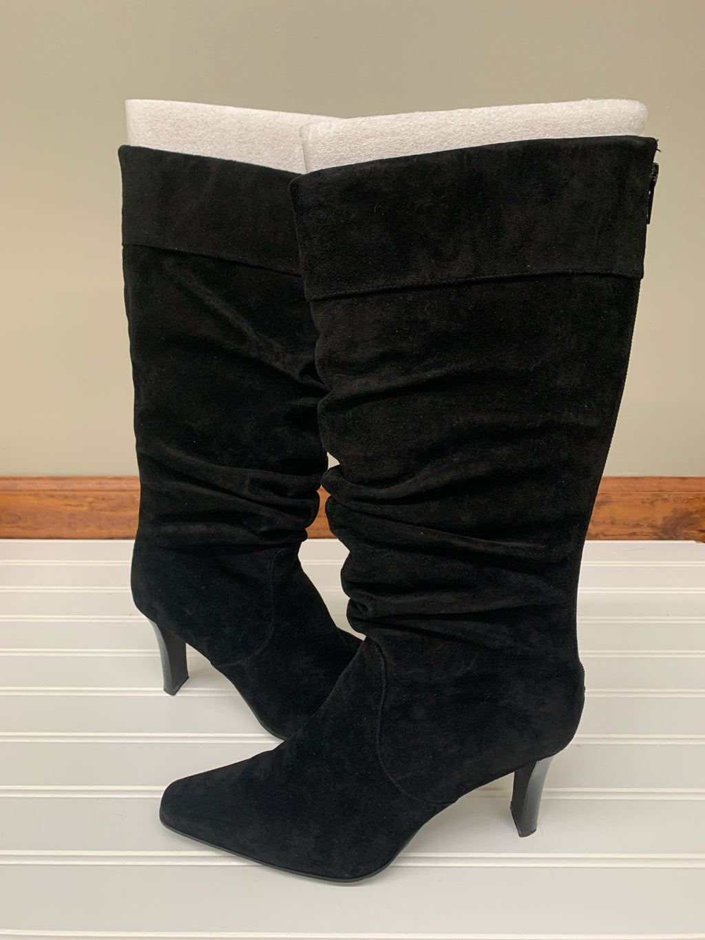 white mt. 8 Boots